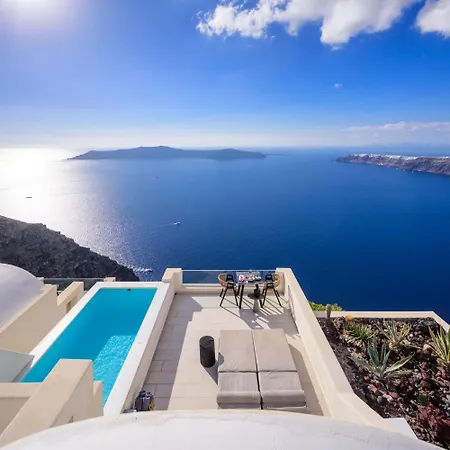 Andromeda & Hotel Imerovigli (Santorini)